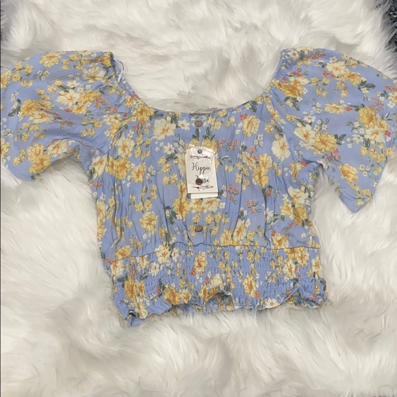 Hippie Rose
Juniors' Smocked-Waist Blouse - Picture 4 of 7